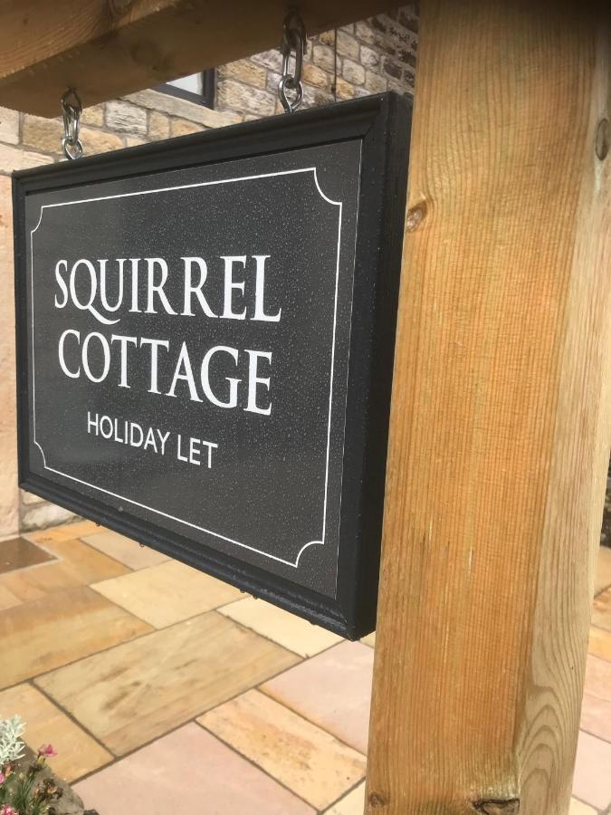 Squirrel Cottage Cowling Eksteriør billede